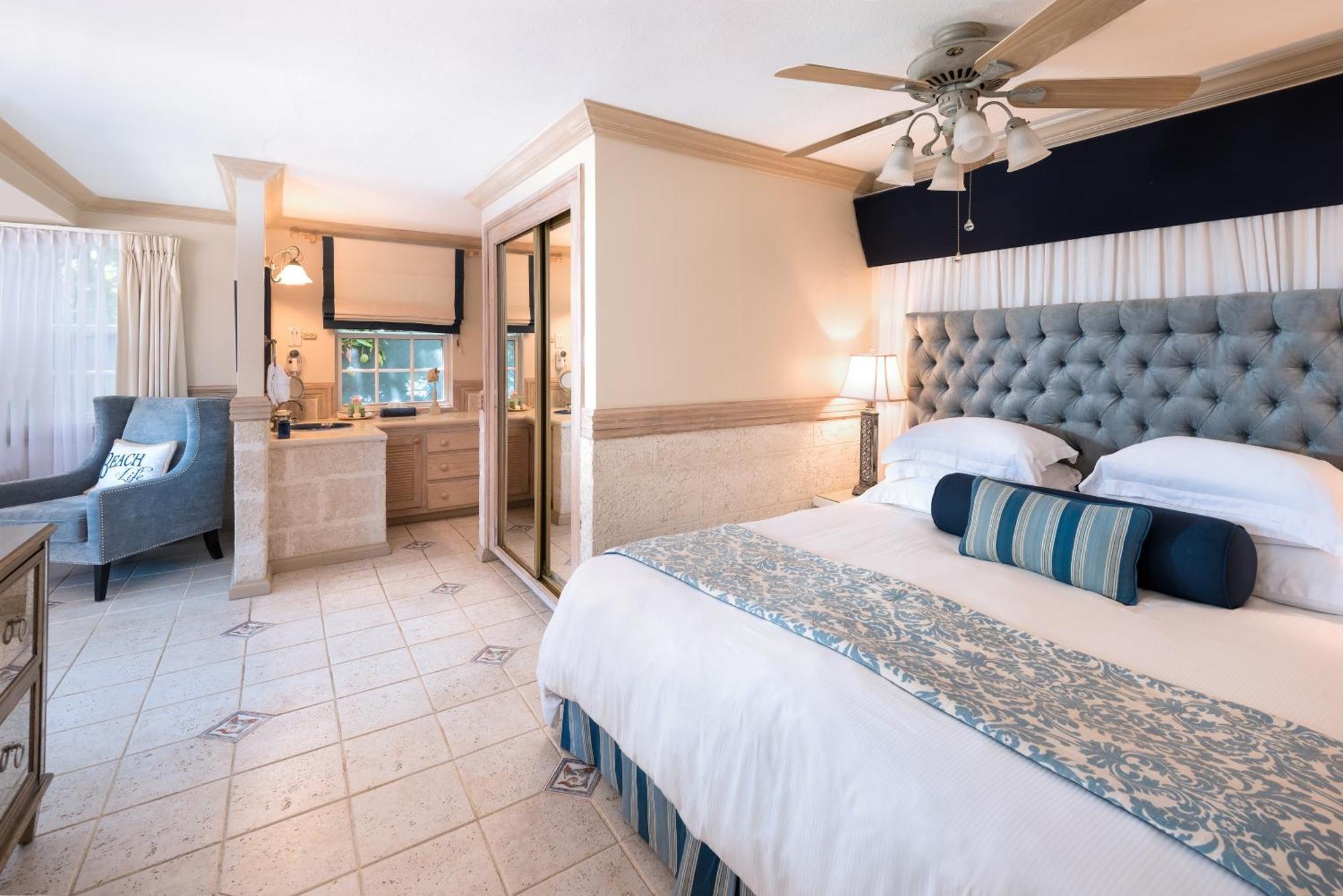 Little Arches Boutique Hotel - Adults Only Oistins Екстер'єр фото